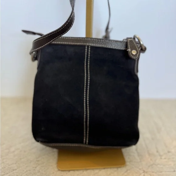 Cold water creek black leather crossbody purse - Picture 2 of 10